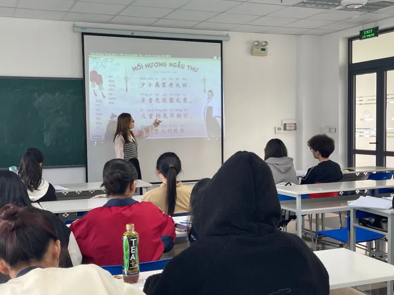 KHÓA HỌC TIẾNG TRUNG GIAO TIẾP TỪ ĐẦU